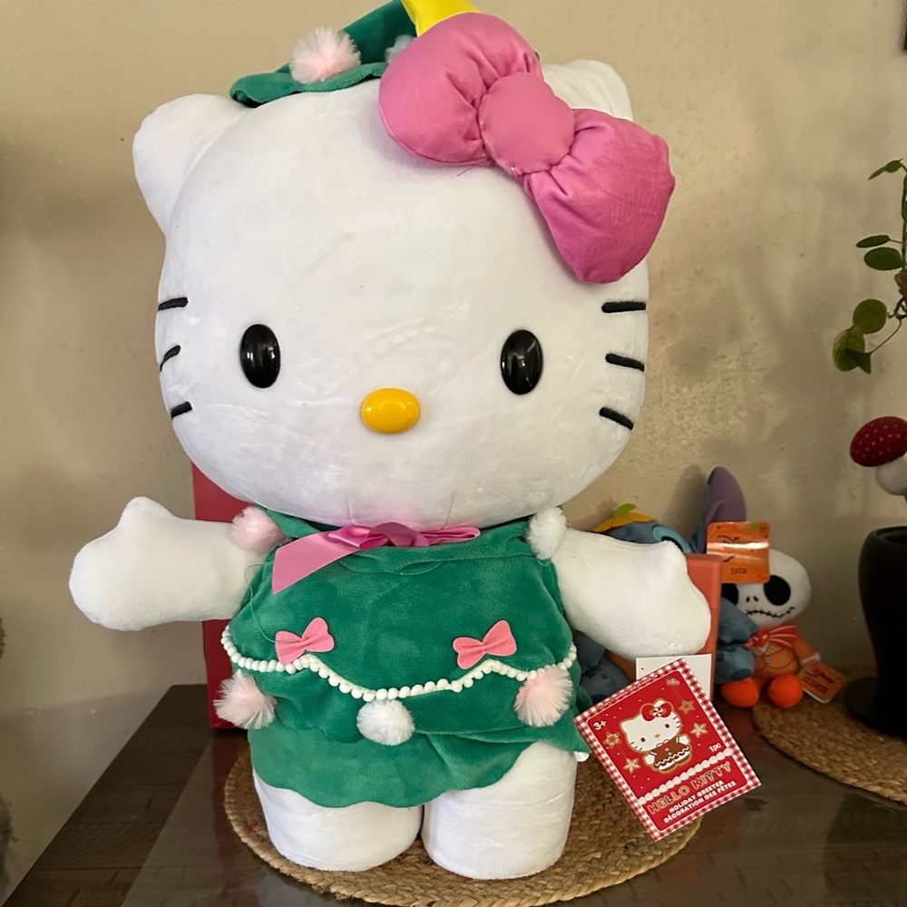 New hello kitty Christmas door greeter